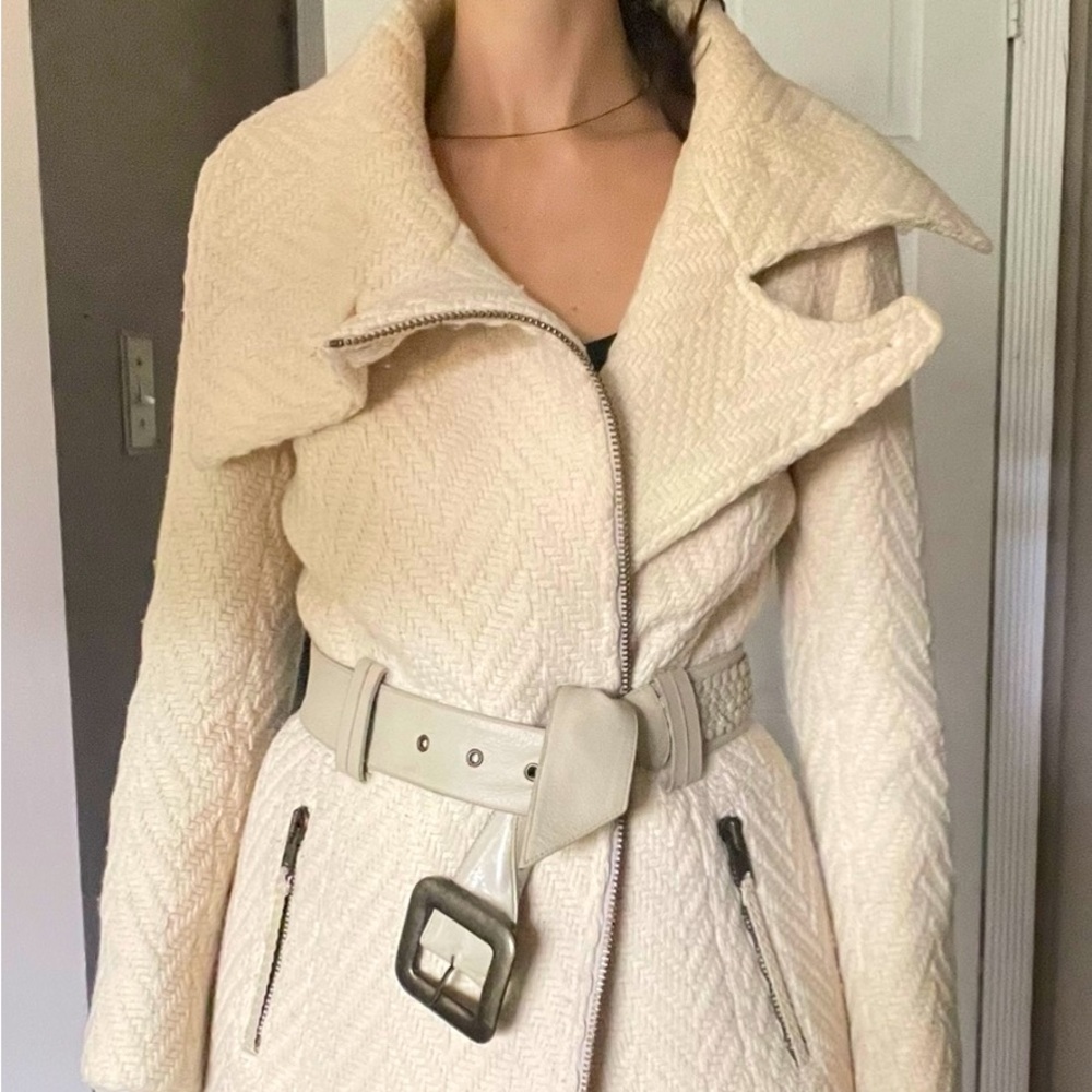 Mackage White Coat Tiled Weave Leather Belt Cream Color Size Large Funnel Collar